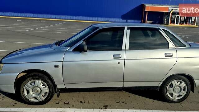 Серый ВАЗ 2110, объемом двигателя 1.6 л и пробегом 195 тыс. км за 1800 $, фото 5 на Automoto.ua