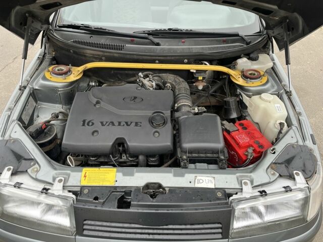 Серый ВАЗ 2110, объемом двигателя 1.6 л и пробегом 150 тыс. км за 1900 $, фото 4 на Automoto.ua