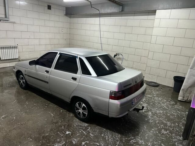 Серый ВАЗ 2110, объемом двигателя 1.6 л и пробегом 777 тыс. км за 950 $, фото 3 на Automoto.ua