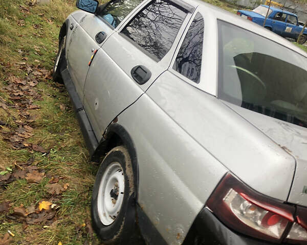 Серый ВАЗ 2110, объемом двигателя 1.6 л и пробегом 255 тыс. км за 600 $, фото 2 на Automoto.ua