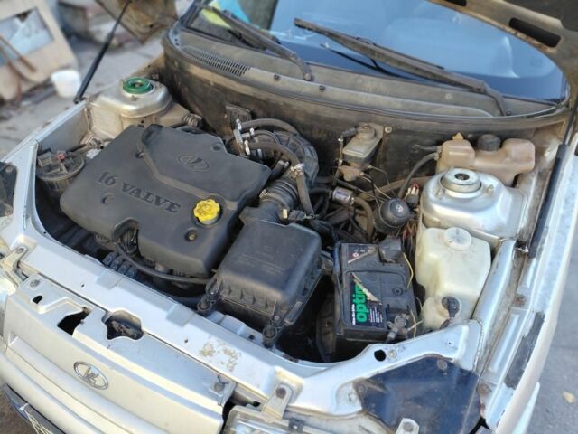 Сірий ВАЗ 2110, об'ємом двигуна 1.6 л та пробігом 240 тис. км за 2000 $, фото 6 на Automoto.ua