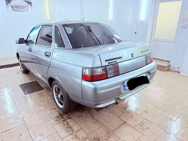 Серый ВАЗ 2110, объемом двигателя 1.6 л и пробегом 181 тыс. км за 1907 $, фото 1 на Automoto.ua