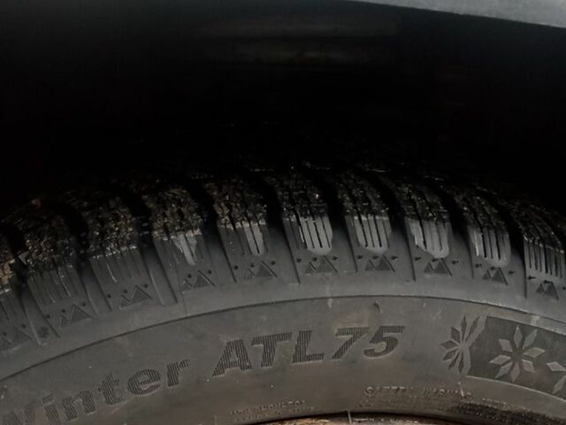 Серый ВАЗ 2110, объемом двигателя 1.6 л и пробегом 190 тыс. км за 2300 $, фото 2 на Automoto.ua