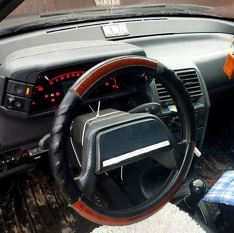 Серый ВАЗ 2110, объемом двигателя 1.6 л и пробегом 180 тыс. км за 2200 $, фото 8 на Automoto.ua
