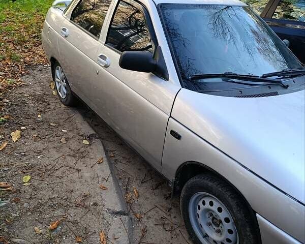 Серый ВАЗ 2110, объемом двигателя 1.6 л и пробегом 270 тыс. км за 1700 $, фото 5 на Automoto.ua