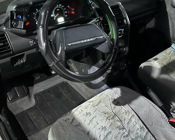 Серый ВАЗ 2110, объемом двигателя 1.6 л и пробегом 233 тыс. км за 1600 $, фото 6 на Automoto.ua