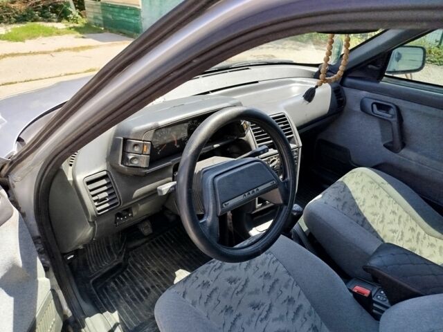 Серый ВАЗ 2110, объемом двигателя 1.6 л и пробегом 2 тыс. км за 1800 $, фото 4 на Automoto.ua