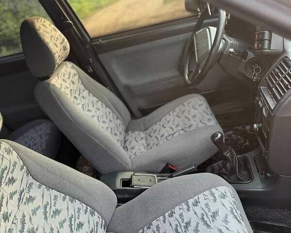 Серый ВАЗ 2110, объемом двигателя 1.6 л и пробегом 205 тыс. км за 2300 $, фото 6 на Automoto.ua