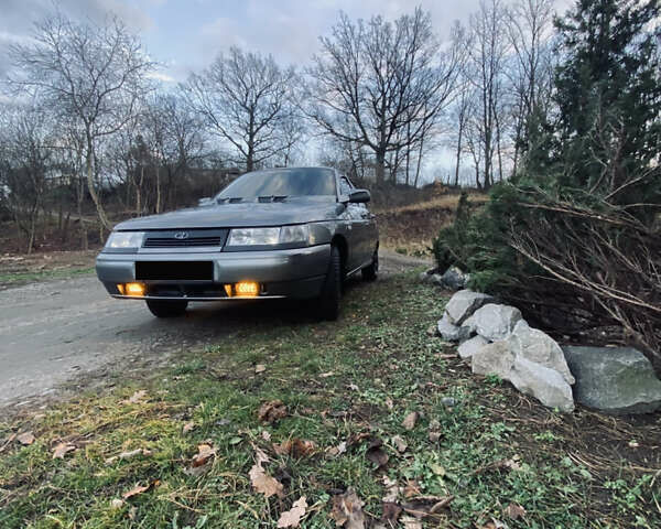 Серый ВАЗ 2110, объемом двигателя 1.6 л и пробегом 245 тыс. км за 3000 $, фото 2 на Automoto.ua