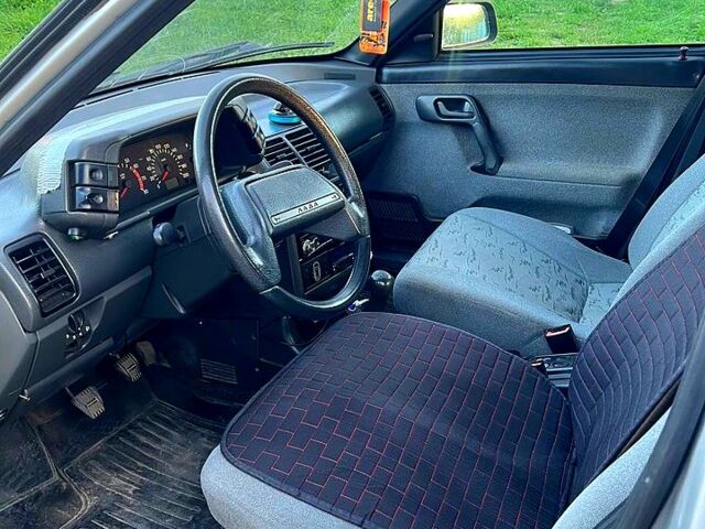 Серый ВАЗ 2110, объемом двигателя 1.6 л и пробегом 400 тыс. км за 1600 $, фото 5 на Automoto.ua