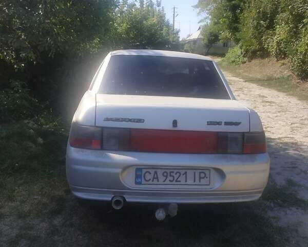 Сірий ВАЗ 2110, об'ємом двигуна 1.6 л та пробігом 258 тис. км за 2000 $, фото 1 на Automoto.ua