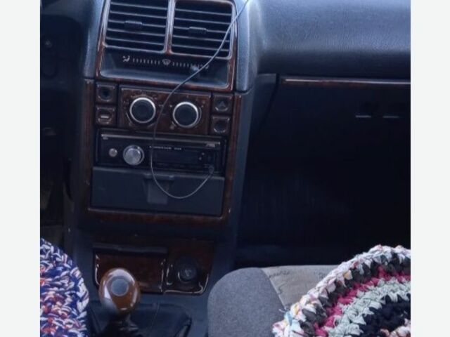 Серый ВАЗ 2110, объемом двигателя 1 л и пробегом 1 тыс. км за 1000 $, фото 3 на Automoto.ua