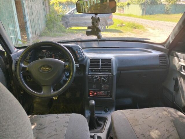 Серый ВАЗ 2110, объемом двигателя 1.6 л и пробегом 155 тыс. км за 2050 $, фото 7 на Automoto.ua