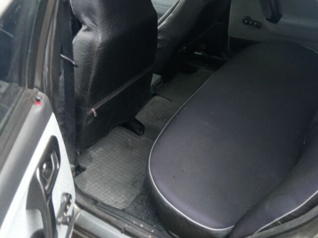 Серый ВАЗ 2110, объемом двигателя 1.6 л и пробегом 285 тыс. км за 2500 $, фото 11 на Automoto.ua