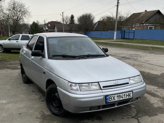 Серый ВАЗ 2110, объемом двигателя 1.6 л и пробегом 271 тыс. км за 1900 $, фото 1 на Automoto.ua