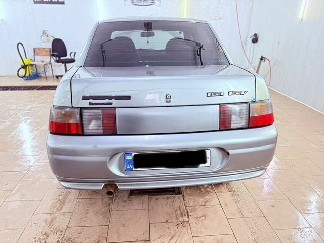 Серый ВАЗ 2110, объемом двигателя 1.6 л и пробегом 181 тыс. км за 1907 $, фото 3 на Automoto.ua