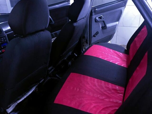 Сірий ВАЗ 2110, об'ємом двигуна 1.6 л та пробігом 360 тис. км за 2000 $, фото 9 на Automoto.ua