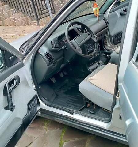 Серый ВАЗ 2110, объемом двигателя 1.6 л и пробегом 140 тыс. км за 1500 $, фото 3 на Automoto.ua