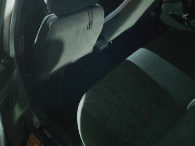 Сірий ВАЗ 2110, об'ємом двигуна 1.6 л та пробігом 350 тис. км за 2000 $, фото 5 на Automoto.ua