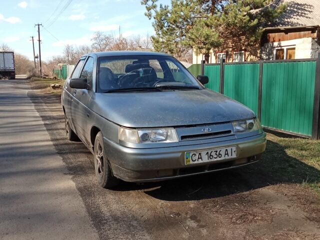 Серый ВАЗ 2110, объемом двигателя 1.6 л и пробегом 214 тыс. км за 1300 $, фото 1 на Automoto.ua
