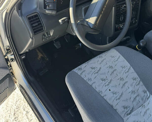 Сірий ВАЗ 2110, об'ємом двигуна 1.6 л та пробігом 137 тис. км за 1800 $, фото 7 на Automoto.ua