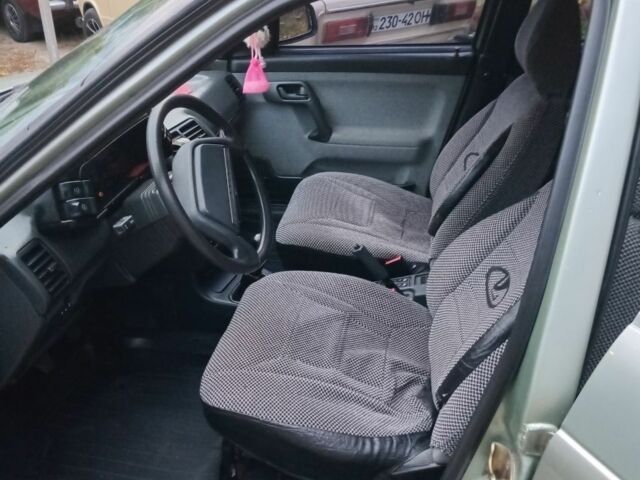 Сірий ВАЗ 2110, об'ємом двигуна 1.6 л та пробігом 211 тис. км за 3000 $, фото 16 на Automoto.ua