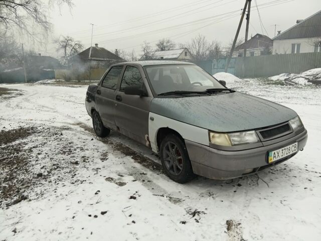 Серый ВАЗ 2110, объемом двигателя 1.6 л и пробегом 300 тыс. км за 828 $, фото 2 на Automoto.ua