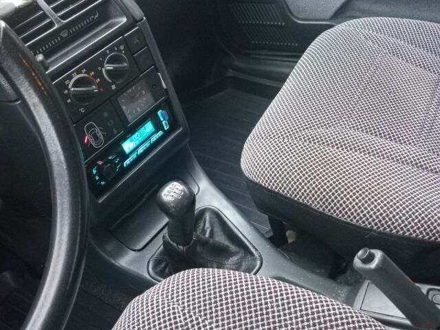 Сірий ВАЗ 2110, об'ємом двигуна 1.6 л та пробігом 211 тис. км за 3000 $, фото 17 на Automoto.ua