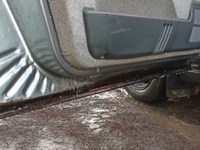 Сірий ВАЗ 2110, об'ємом двигуна 1.6 л та пробігом 210 тис. км за 2700 $, фото 5 на Automoto.ua