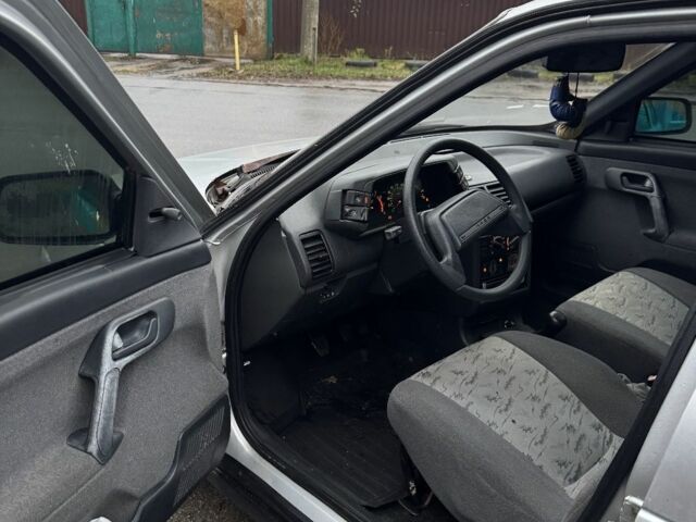 Сірий ВАЗ 2110, об'ємом двигуна 1.6 л та пробігом 137 тис. км за 1250 $, фото 9 на Automoto.ua