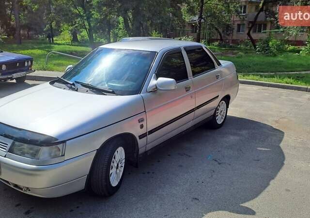 Сірий ВАЗ 2110, об'ємом двигуна 1.6 л та пробігом 187 тис. км за 2000 $, фото 4 на Automoto.ua
