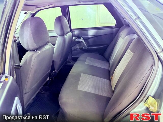 Сірий ВАЗ 2110, об'ємом двигуна 1.6 л та пробігом 181 тис. км за 1900 $, фото 12 на Automoto.ua