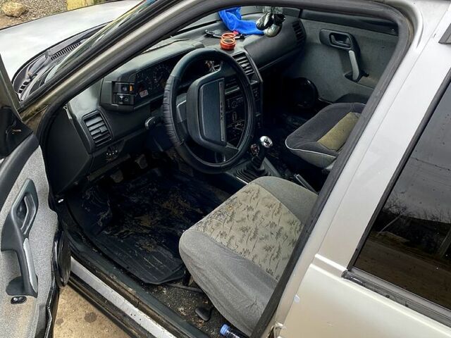 Сірий ВАЗ 2110, об'ємом двигуна 1.6 л та пробігом 184 тис. км за 1950 $, фото 1 на Automoto.ua