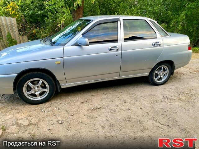 Серый ВАЗ 2110, объемом двигателя 1.6 л и пробегом 234 тыс. км за 2000 $, фото 3 на Automoto.ua