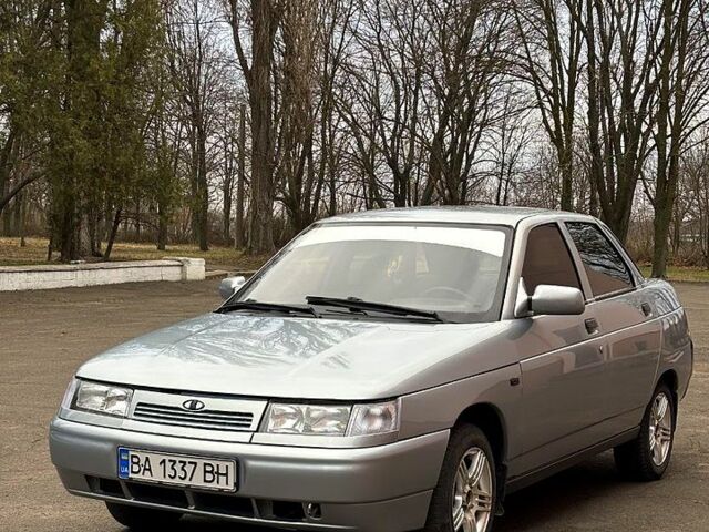 Серый ВАЗ 2110, объемом двигателя 1.6 л и пробегом 224 тыс. км за 2000 $, фото 1 на Automoto.ua
