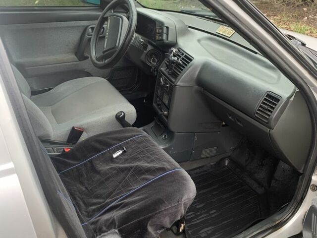 Сірий ВАЗ 2110, об'ємом двигуна 1.6 л та пробігом 202 тис. км за 1550 $, фото 4 на Automoto.ua