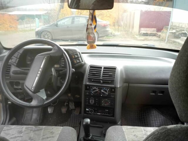 Сірий ВАЗ 2110, об'ємом двигуна 1.6 л та пробігом 230 тис. км за 1500 $, фото 5 на Automoto.ua