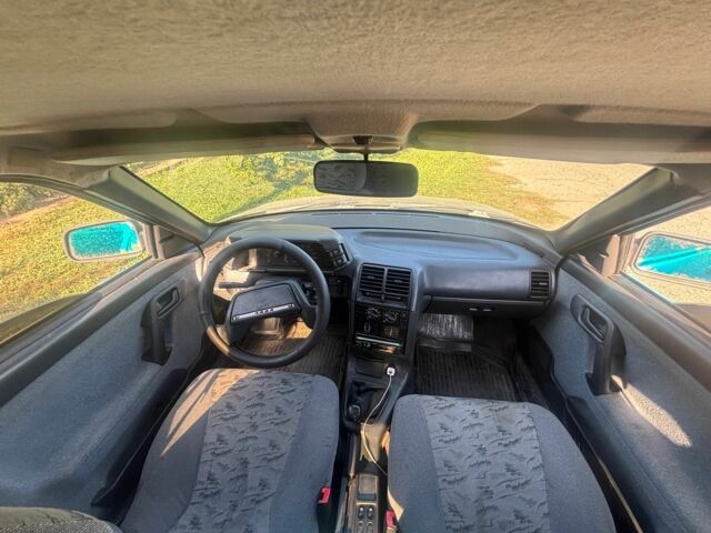 Сірий ВАЗ 2110, об'ємом двигуна 1.6 л та пробігом 244 тис. км за 2185 $, фото 4 на Automoto.ua
