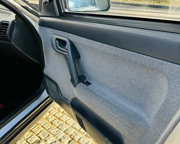 Сірий ВАЗ 2110, об'ємом двигуна 1.6 л та пробігом 95 тис. км за 3750 $, фото 16 на Automoto.ua