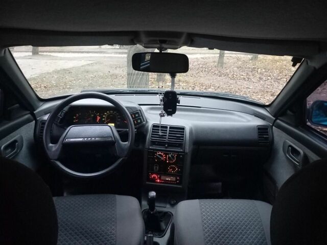 Серый ВАЗ 2110, объемом двигателя 1.6 л и пробегом 178 тыс. км за 3000 $, фото 4 на Automoto.ua