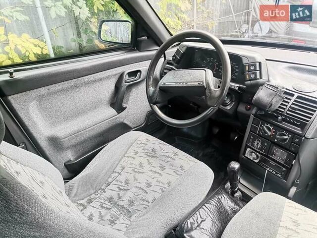 Сірий ВАЗ 2110, об'ємом двигуна 1.6 л та пробігом 250 тис. км за 2000 $, фото 4 на Automoto.ua