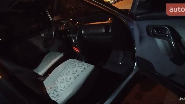 Серый ВАЗ 2110, объемом двигателя 1.6 л и пробегом 226 тыс. км за 1750 $, фото 5 на Automoto.ua