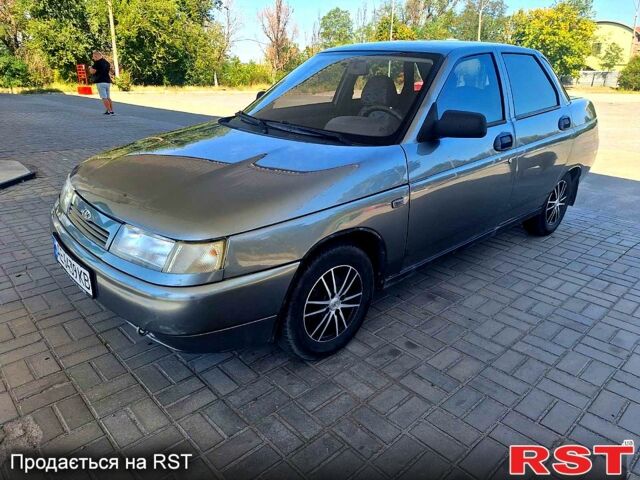 Серый ВАЗ 2110, объемом двигателя 1.6 л и пробегом 200 тыс. км за 2350 $, фото 3 на Automoto.ua