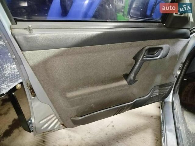 Серый ВАЗ 2110, объемом двигателя 1.6 л и пробегом 295 тыс. км за 1200 $, фото 4 на Automoto.ua