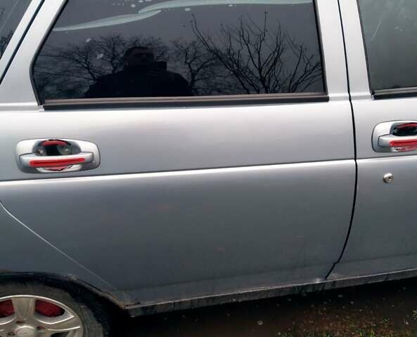 Серый ВАЗ 2110, объемом двигателя 1.6 л и пробегом 285 тыс. км за 2150 $, фото 3 на Automoto.ua