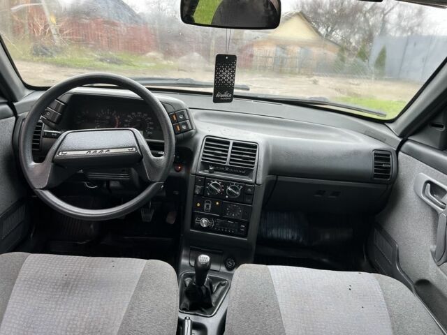 Серый ВАЗ 2110, объемом двигателя 1.6 л и пробегом 183 тыс. км за 1950 $, фото 7 на Automoto.ua