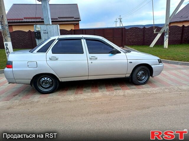 Серый ВАЗ 2110, объемом двигателя 1.6 л и пробегом 210 тыс. км за 1700 $, фото 3 на Automoto.ua