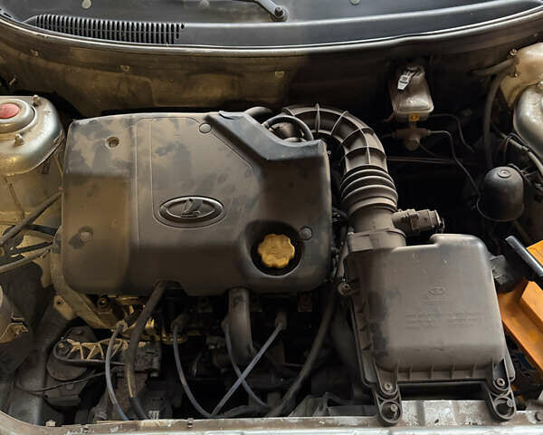 ВАЗ 2110 2007 в Марганце на Automoto.ua Серый ВАЗ 2110, объемом двигателя 1.6 л и пробегом 160 тыс. км за 1200 $, фото 4 на Automoto.ua
