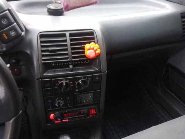 Серый ВАЗ 2110, объемом двигателя 1.5 л и пробегом 230 тыс. км за 1800 $, фото 6 на Automoto.ua