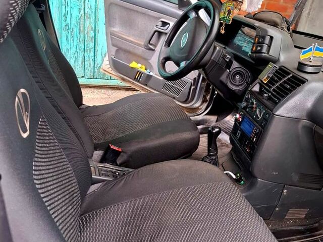 Серый ВАЗ 2110, объемом двигателя 1.6 л и пробегом 0 тыс. км за 2300 $, фото 2 на Automoto.ua